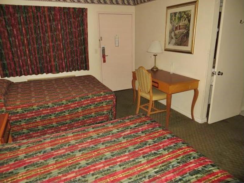 Super 8 By Wyndham Los Angeles/אלהמברה מראה חיצוני תמונה