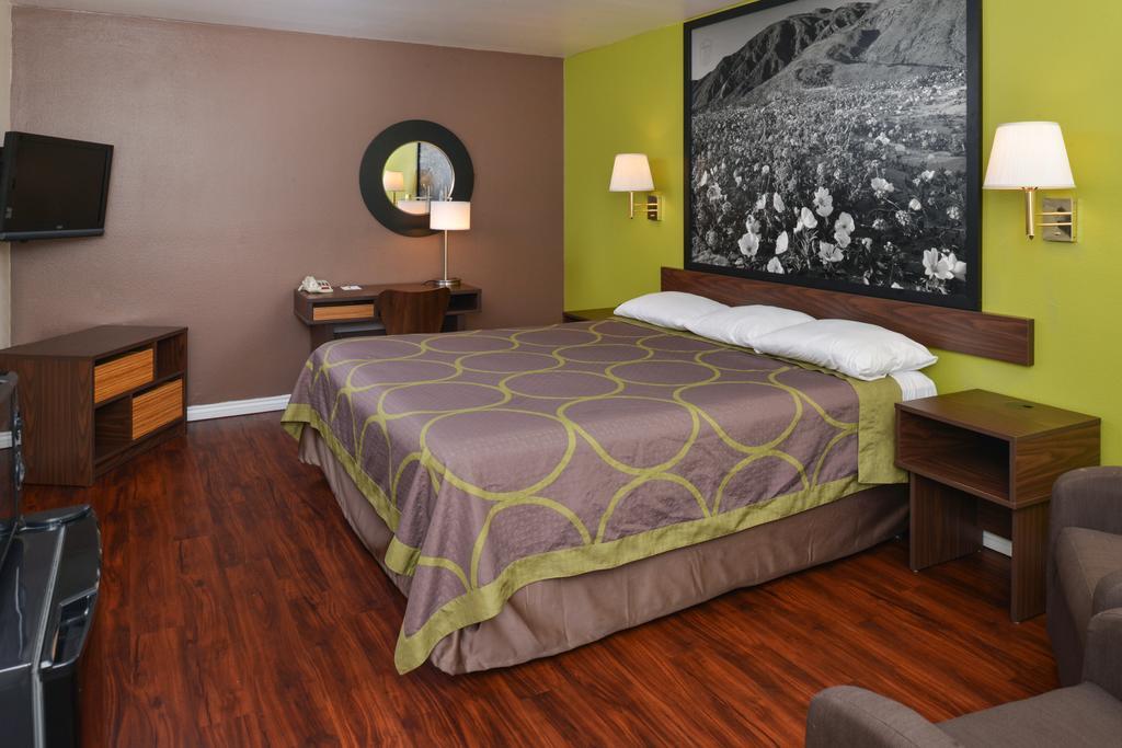 Super 8 By Wyndham Los Angeles/אלהמברה מראה חיצוני תמונה