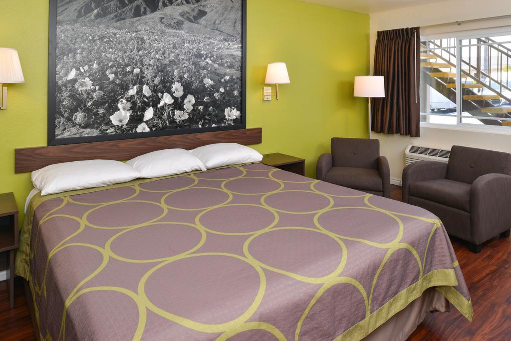 Super 8 By Wyndham Los Angeles/אלהמברה מראה חיצוני תמונה