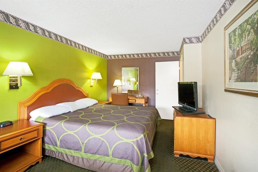 Super 8 By Wyndham Los Angeles/אלהמברה מראה חיצוני תמונה